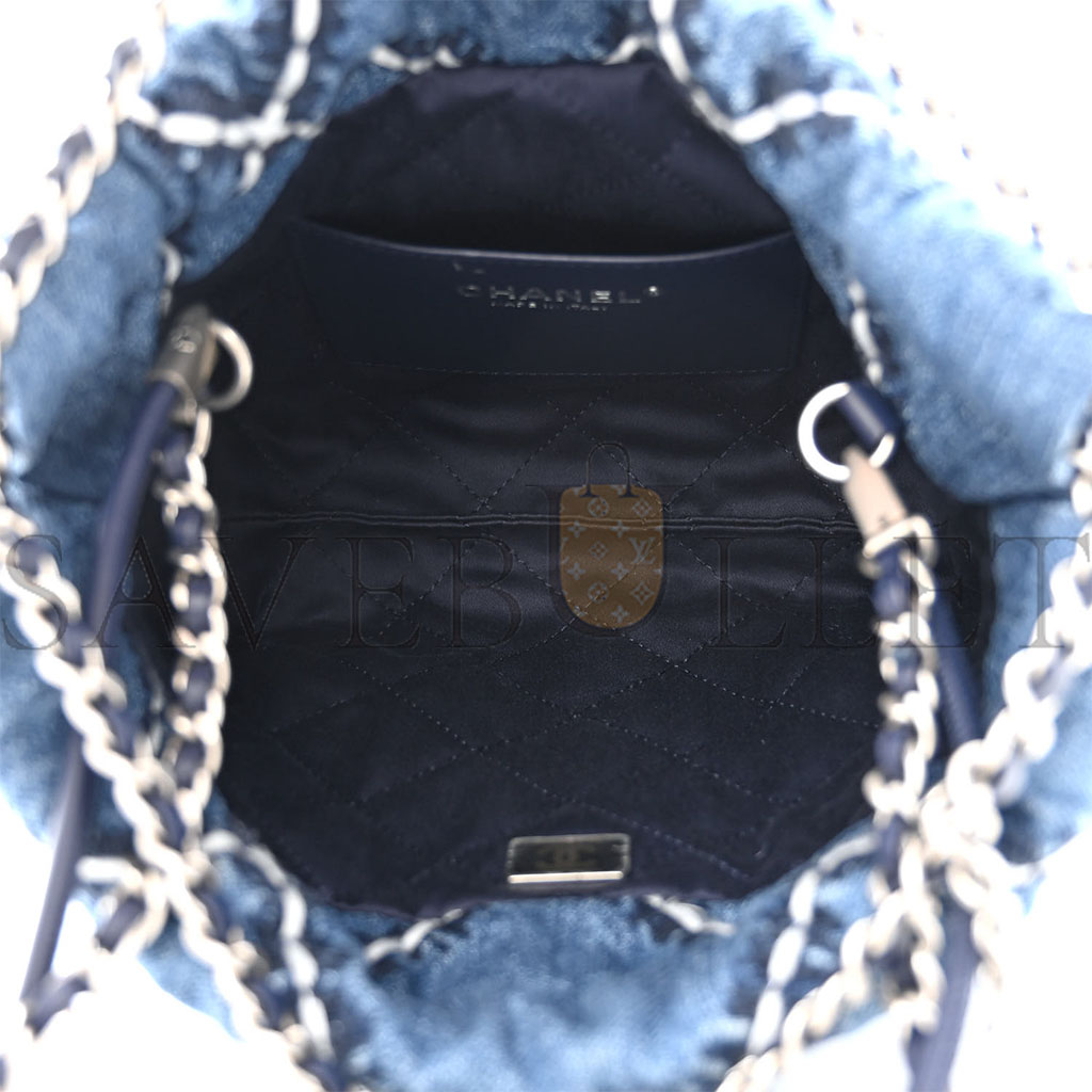 CHANEL STITCHED DENIM QUILTED MINI CHANEL 22 BLUE (19*18*6cm)