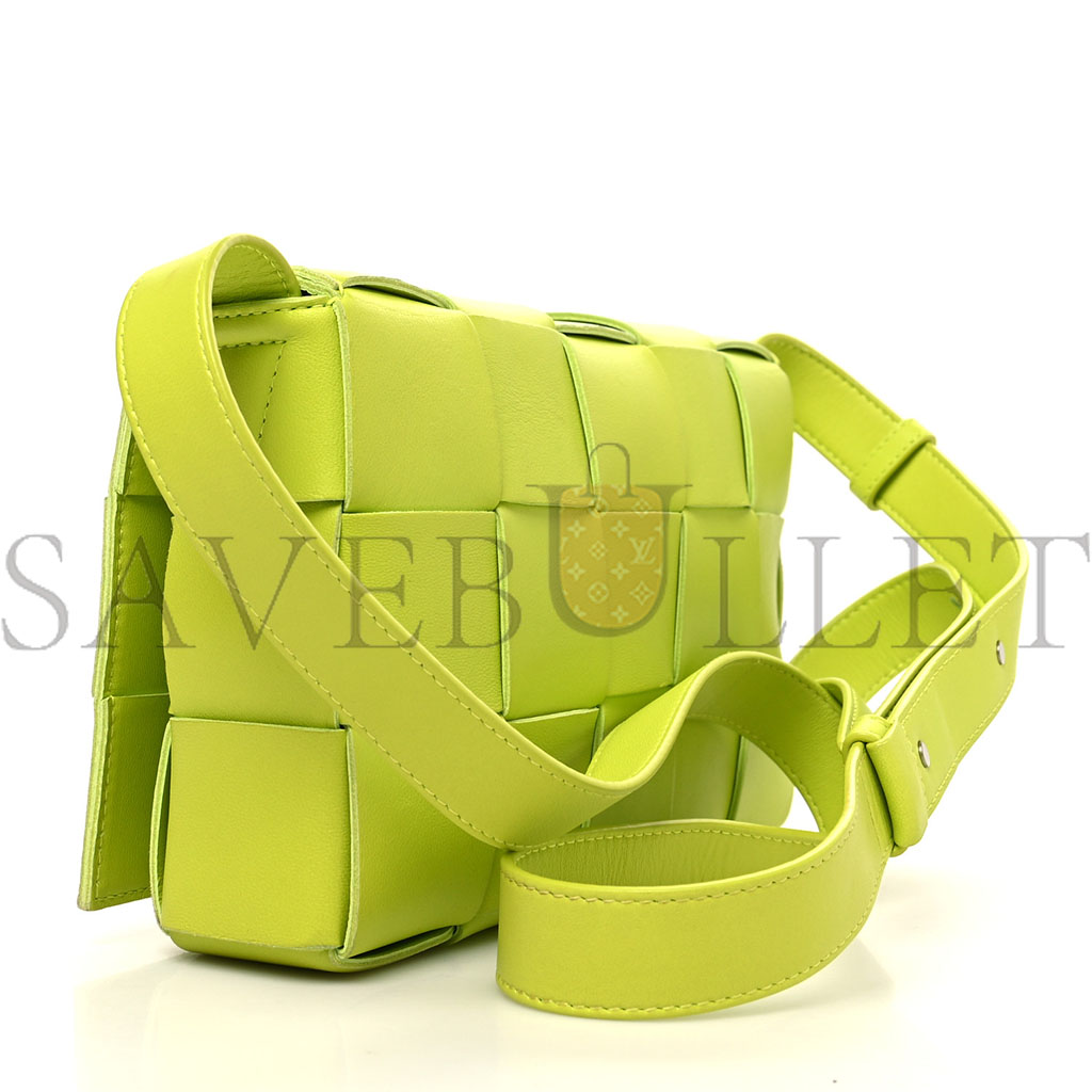 BOTTEGA VENETA LAMBSKIN MAXI INTRECCIATO CASSETTE CROSSBODY BAG ACID KIWI (23*14*5cm)