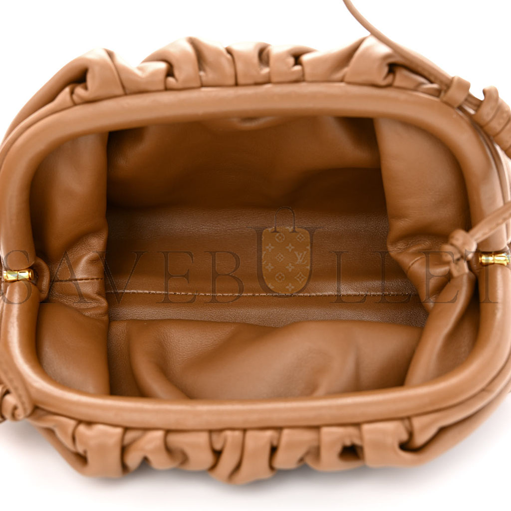 BOTTEGA VENETA BUTTER CALFSKIN THE MINI POUCH CAMEL (22*11*6cm)