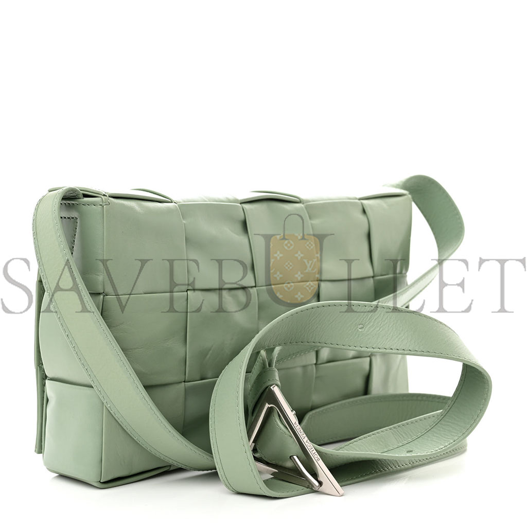 BOTTEGA VENETA PAPER CALFSKIN MAXI INTRECCIO CASSETTE CROSSBODY BAG SAGE (23*15*5cm)