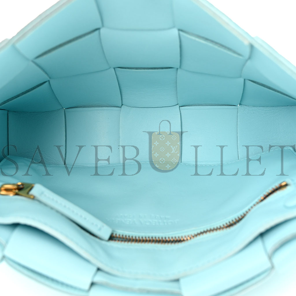 BOTTEGA VENETA GRAINED CALFSKIN MAXI INTRECCIATO CASSETTE CROSSBODY BAG PALE BLUE (23*15*5.5cm)