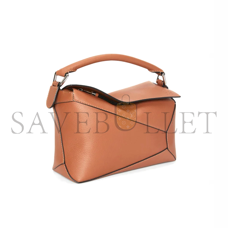 LOEWE SMALL PUZZLE EDGE BAG IN CLASSIC CALFSKIN A510P60X41-521 (24*16.5*10.5cm) LOEWE SMALL PUZZLE EDGE BAG IN CLASSIC CALFSKIN A510P60X41-521 (24*16.5*10.5cm)