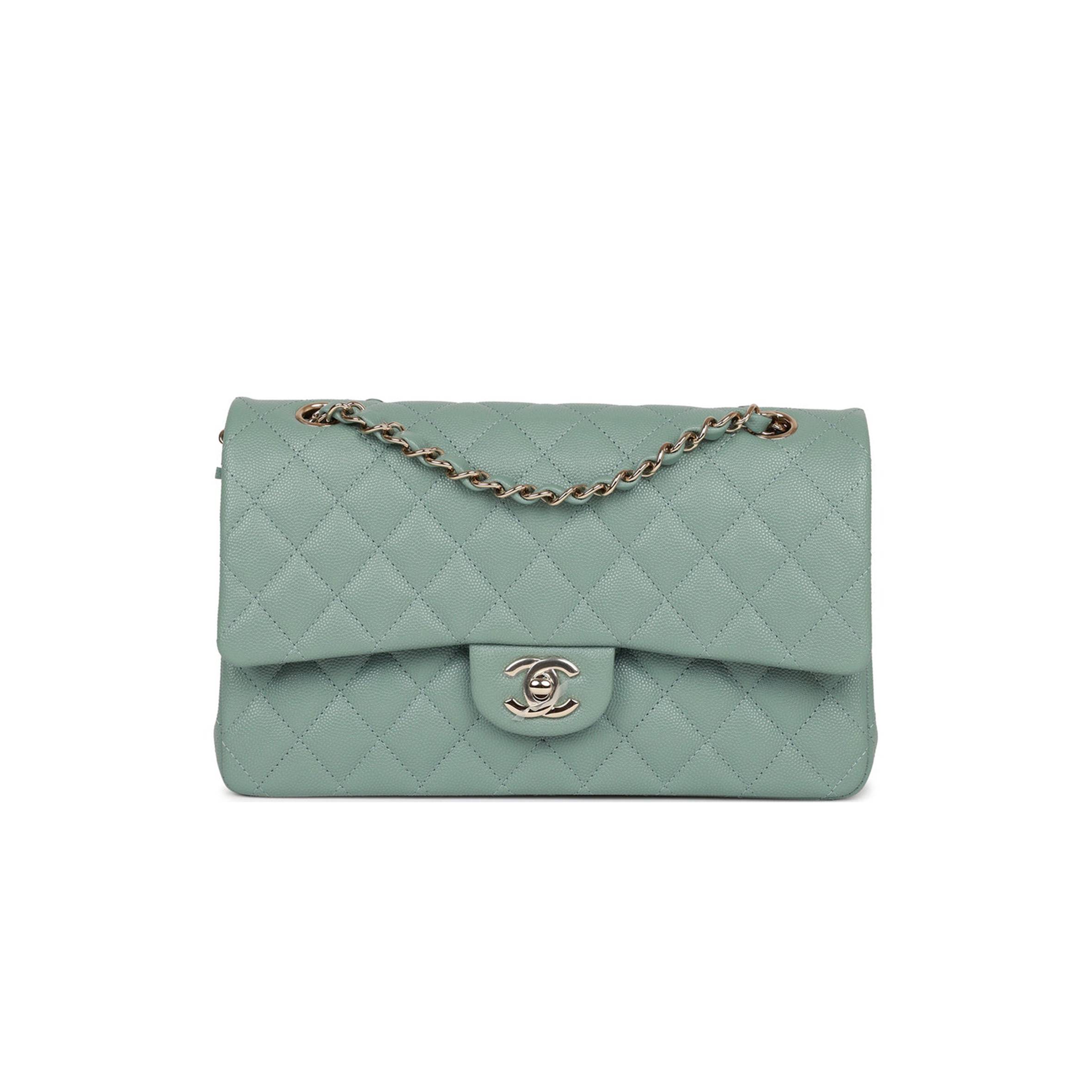 CHANEL MEDIUM CLASSIC DOUBLE FLAP BAG GREEN CAVIAR LIGHT GOLD HARDWARE (25*15*7cm)