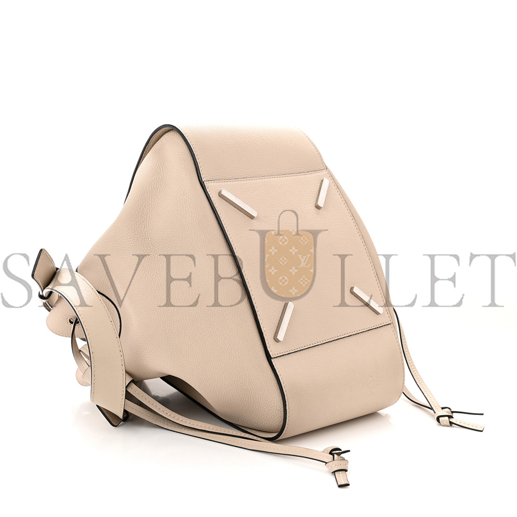 LOEWE GRAINED CALFSKIN SMALL HAMMOCK SHOULDER BAG SAND (30*24*15cm)