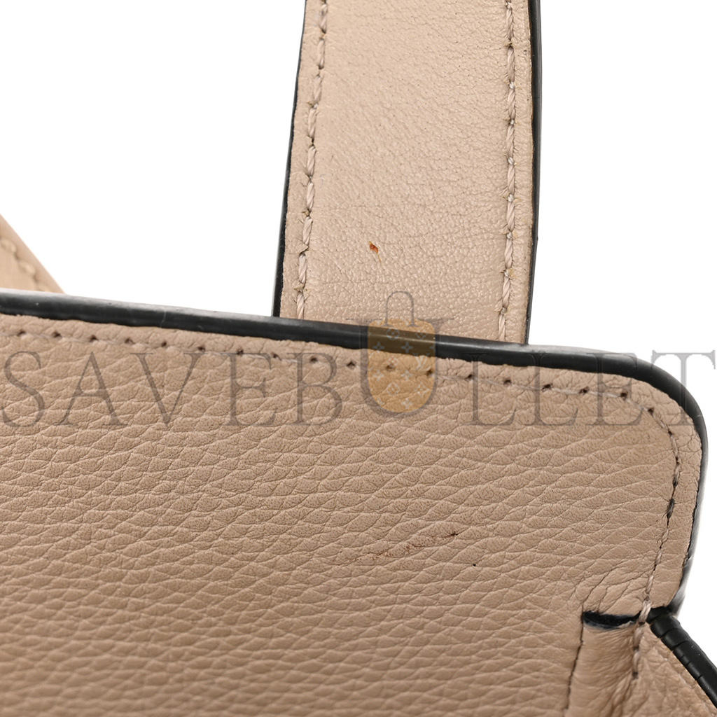 LOEWE GRAINED CALFSKIN SMALL HAMMOCK SHOULDER BAG SAND (30*24*15cm)